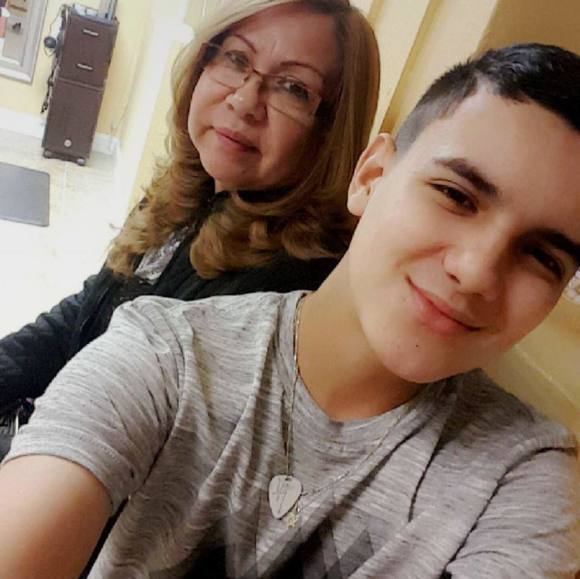 Meet your Posher, Isabel - Picture 1 of 1